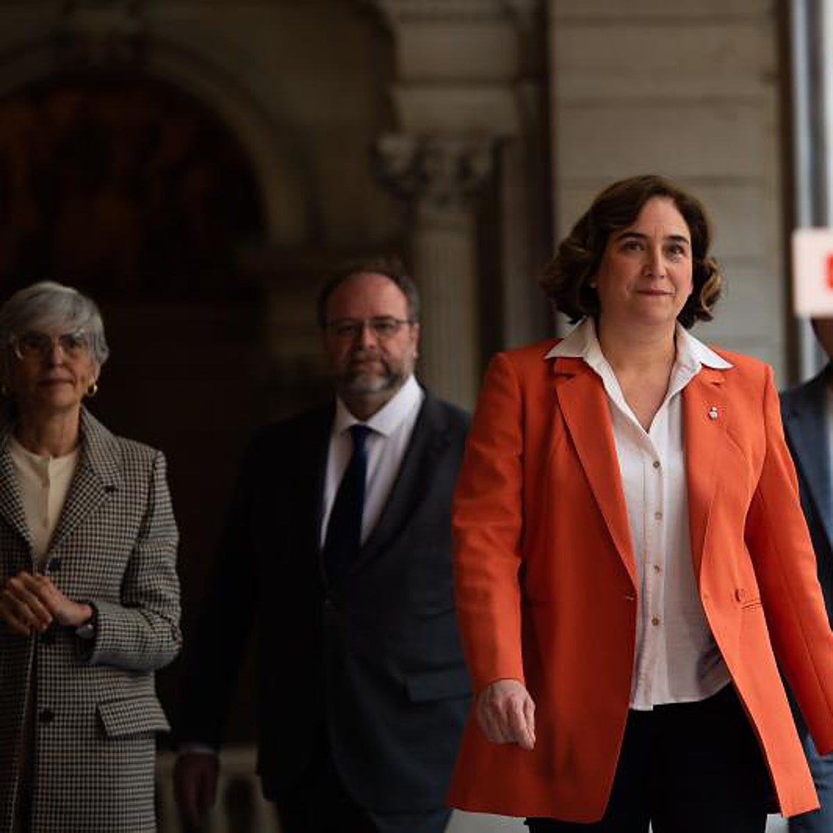 Colau engordó la cúpula directiva del Ayuntamiento de Barcelona con 13 nuevos cargos en 2021