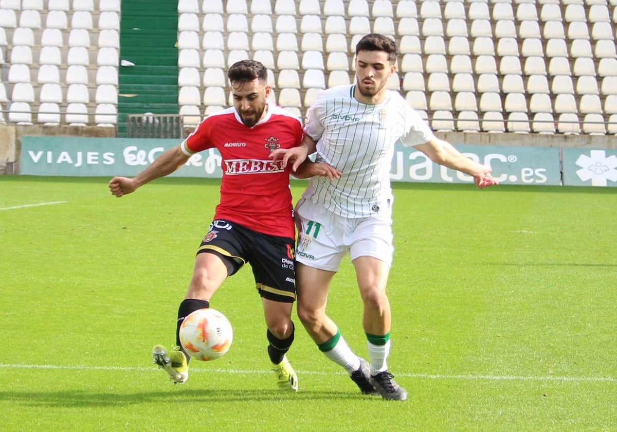 El Córdoba B y el Atlético Espeleño, en el derbi provincial de este domingo en El Arcángel