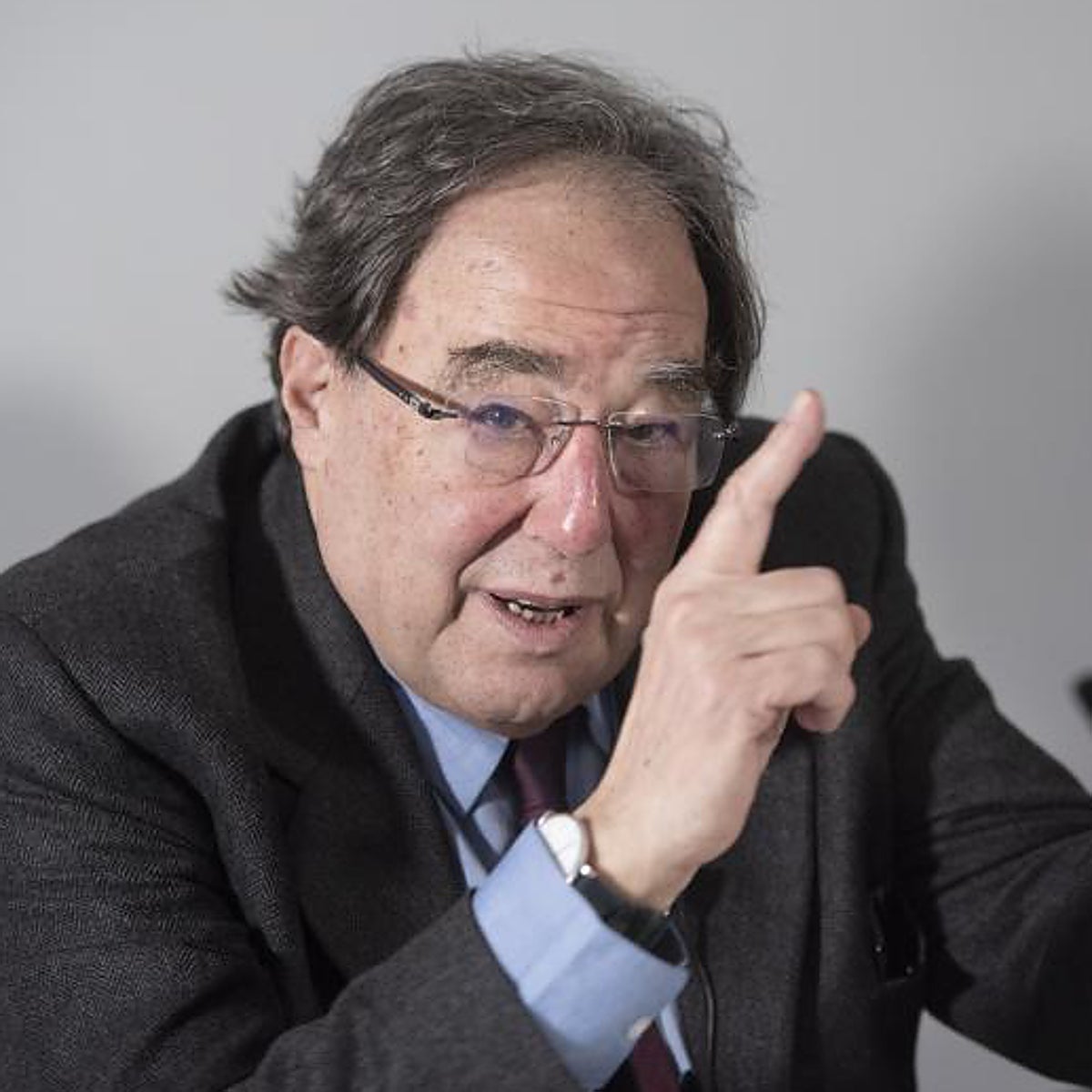 Francesc de Carreras: «Nada es obstáculo para un presidente decidido a conservar el poder el mayor tiempo posible»