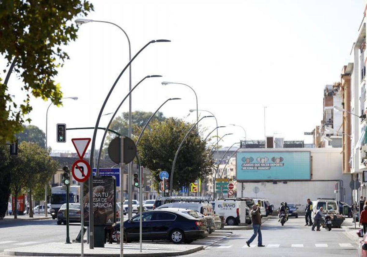 Farolas en la avenida de Libia, que propiciaron el inicio del caso