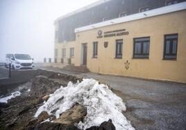 Las dos senderistas muertas por congelación en Sierra Nevada estaban a 200 metros del albergue
