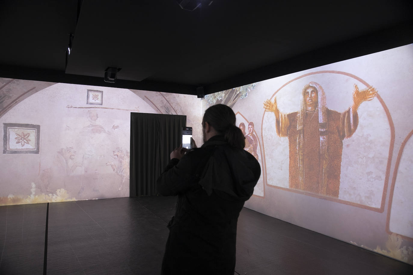 Las mejores imágenes de la impactante exposición &#039;Cambio de era&#039; en Córdoba