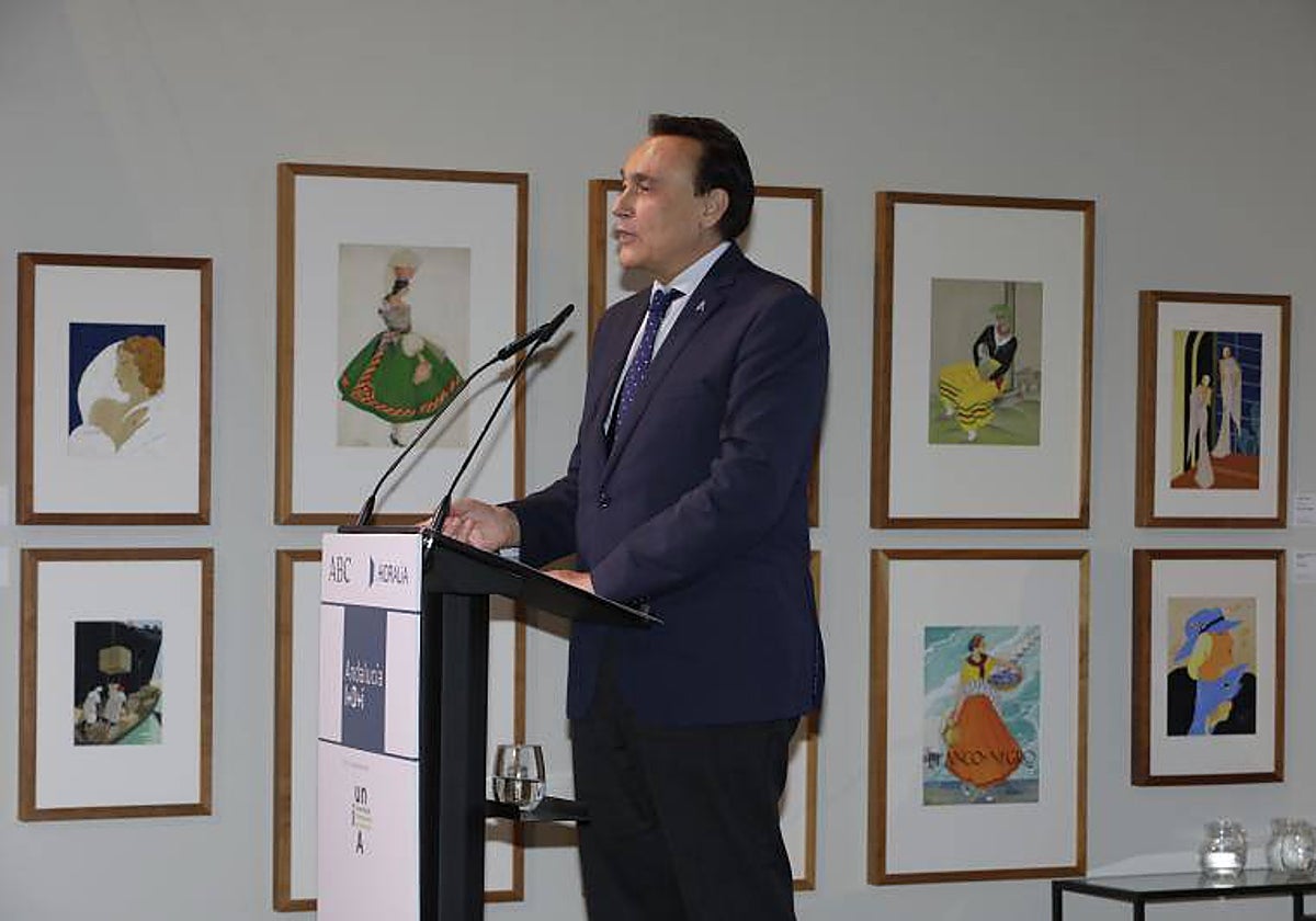 El consejero de Universidad, José Carlos Gómez Villamandos