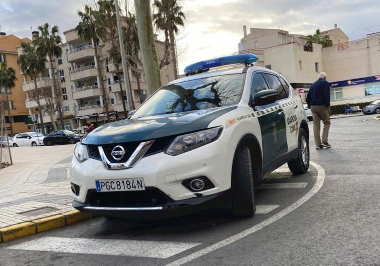 Un guardia civil de paisano sorprende a un ladrón de supermercados con un negocio de reventa de productos navideños