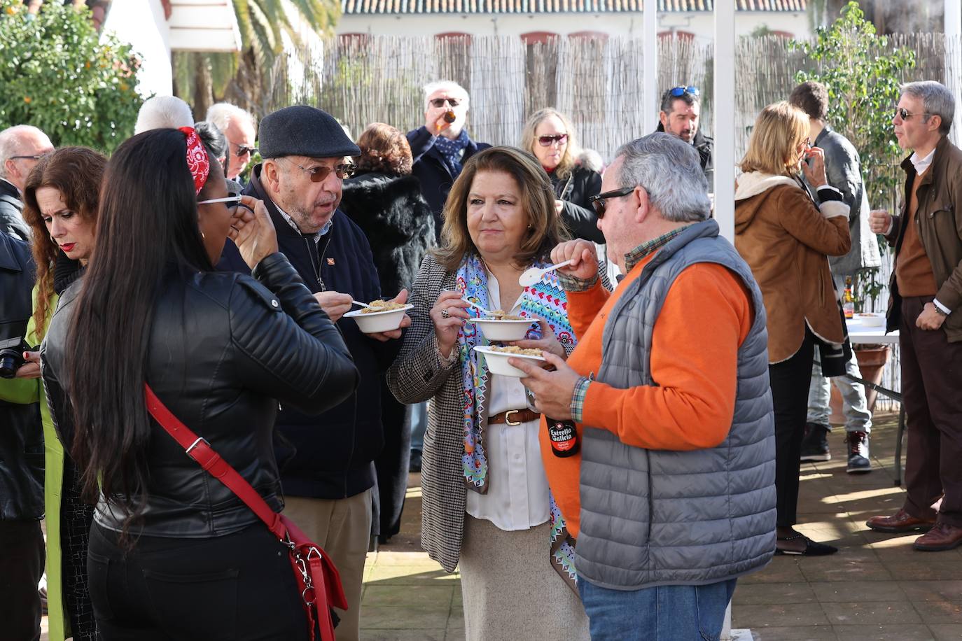 Las tradicionales migas de la Cruz Blanca de Córdoba, en imágenes