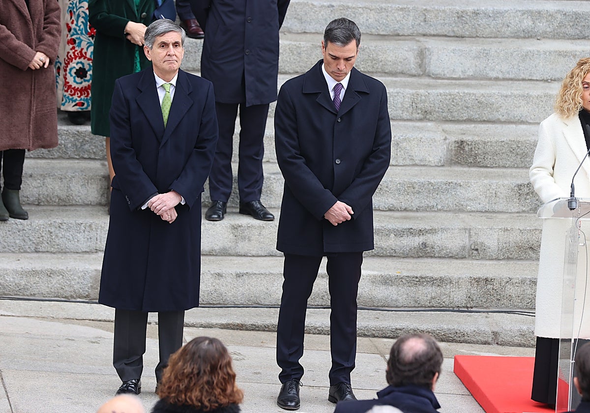 El PSOE pelea con dos nuevos escritos al TC para frenar la petición de amparo del PP