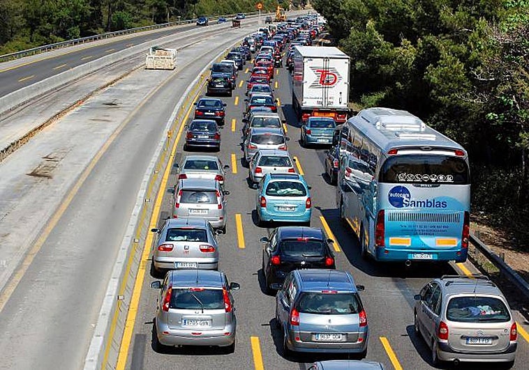Las víctimas mortales en accidentes de tráfico suben en Cataluña tras la pandemia