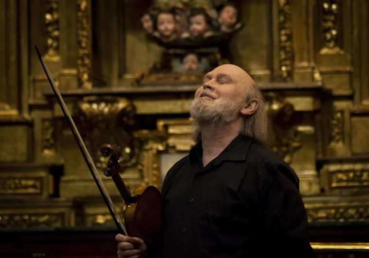 El músico de renombre despedido por no tener título de valenciano vuelve al Conservatorio de Castellón: «No voy a jubilarme aún»
