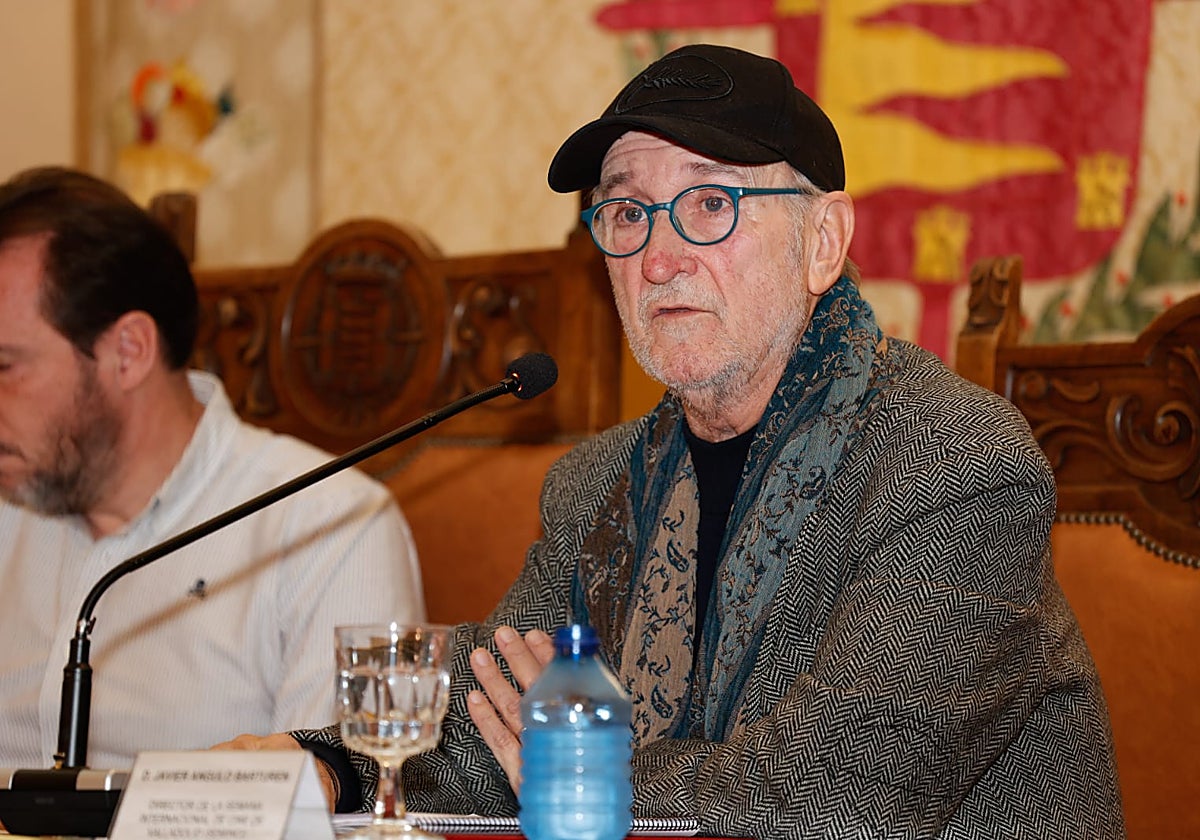 Javier Angulo durante la rueda de prensa en la que ha anunciado que deja la dirección de la Seminci
