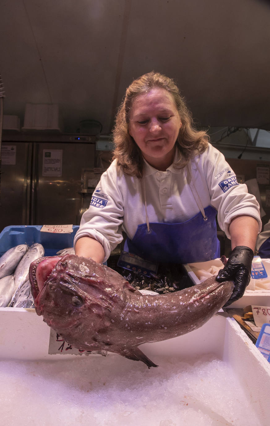 Las compras para la cena de Nochebuena en Córdoba, en imágenes