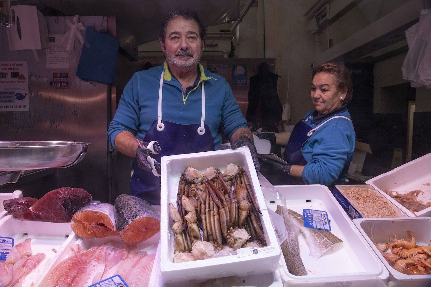 Las compras para la cena de Nochebuena en Córdoba, en imágenes