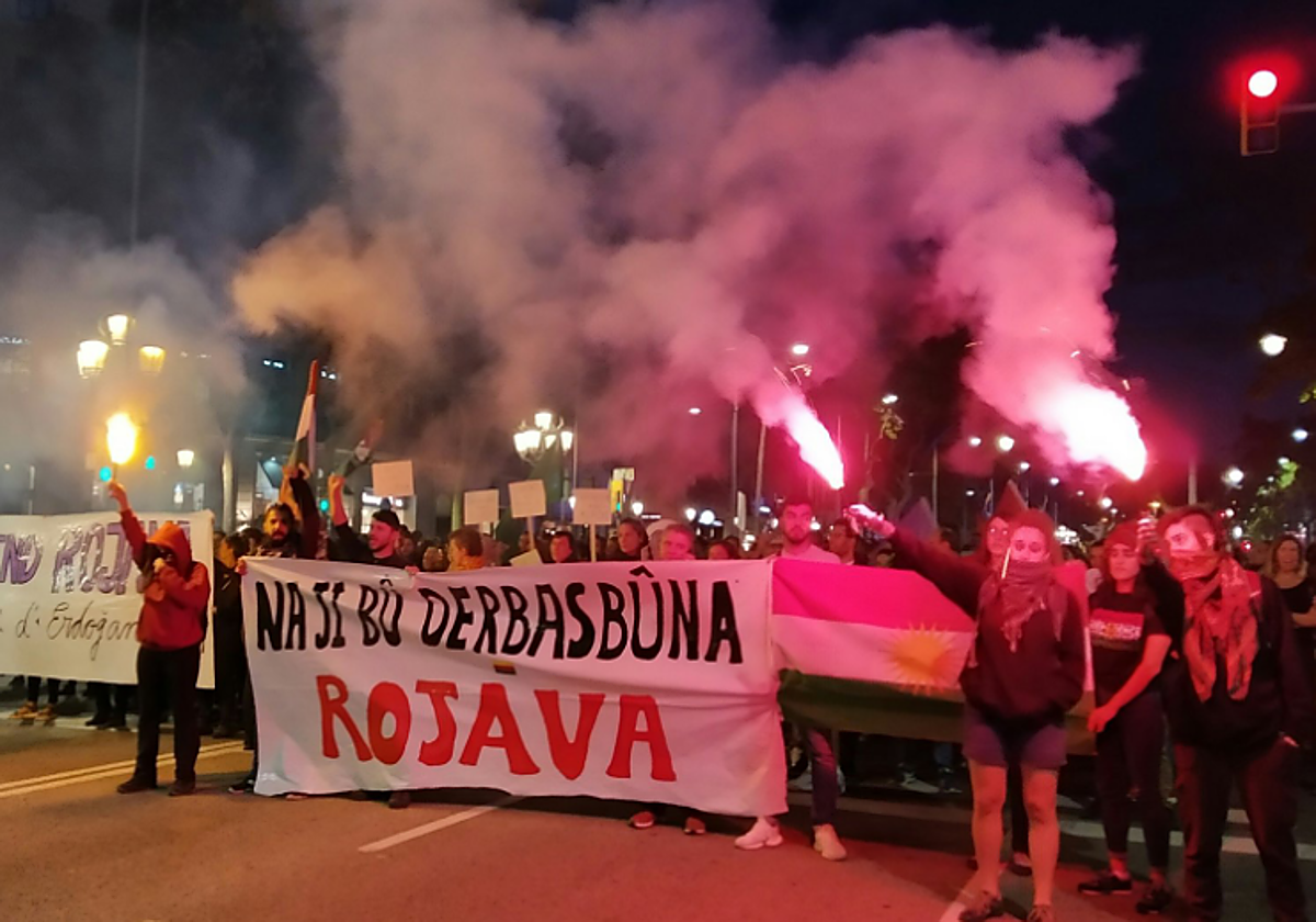 Protesta en 2019 en Barcelona contra las agresiones hacia el pueblo Kurdo en Rojava (Siria)