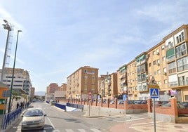 Un policía de Málaga dispara a un indigente que trató de apuñalarlo en plena calle