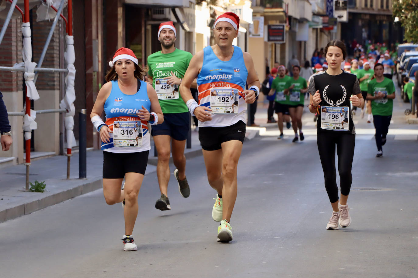 El ambientazo en la San Silvestre de Lucena, en imágenes