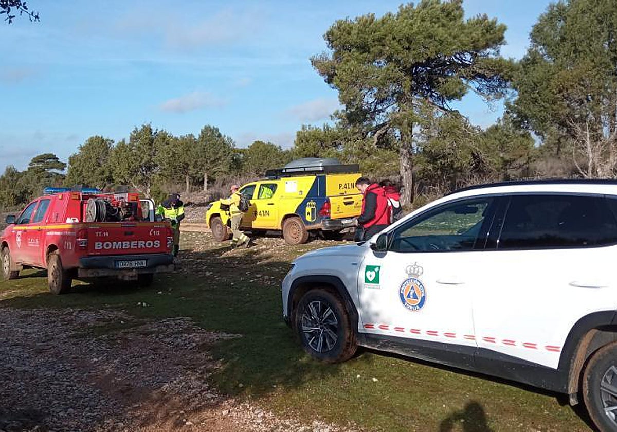 El Seprona busca al hombre desaparecido en Villanueva de Alcorón en zonas de díficil acceso