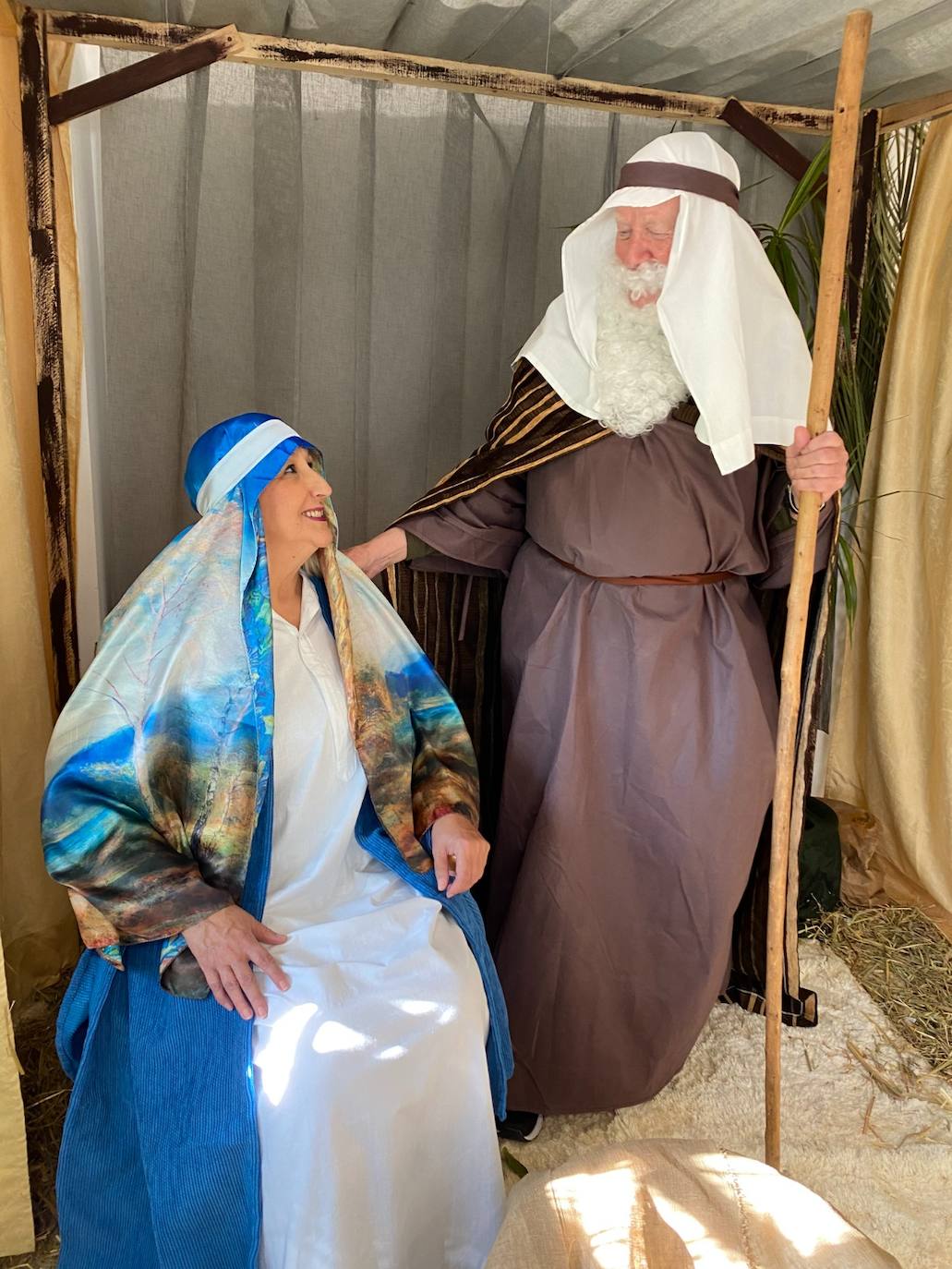 El Belén viviente de la residencia hogar San Pablo de Cáritas Córdoba, en imágenes