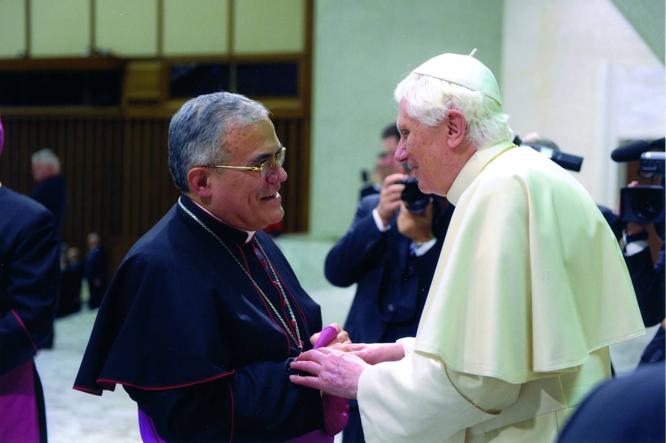 El Papa Emérito, Benedicto XVI, con el obispo de Córdoba, monseñor Demetrio Fernández, en 2012
