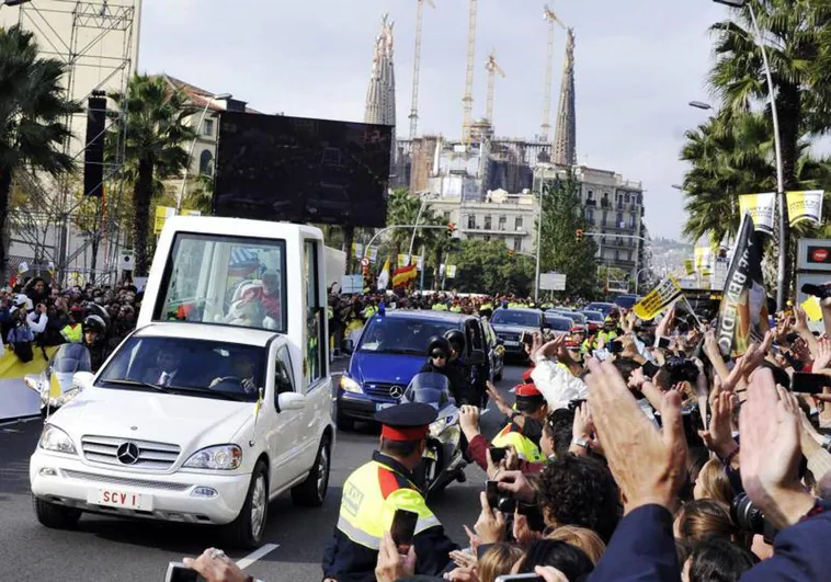 Valents pide dedicar una calle en Barcelona a Benedicto XVI