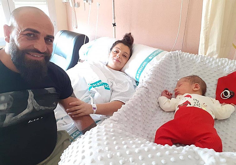 El primer bebé de 2023 en Castilla-La Mancha se llama Antón y ha nacido en el Hospital de Manzanares