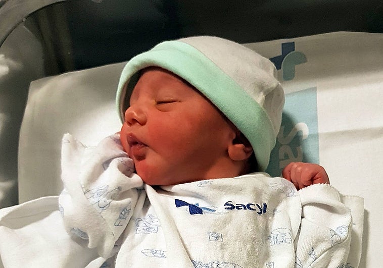 La zamorana Lía, primer bebé de 2023 en Castilla y León