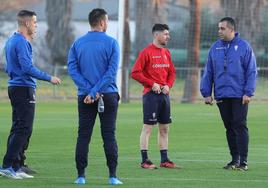 El Córdoba CF, con la baja de Javi Flores en el primer entreno de 2023