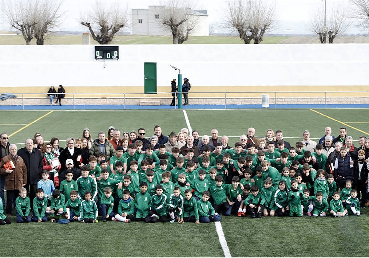 Homenajeados por los 60 años del CD Villaseca