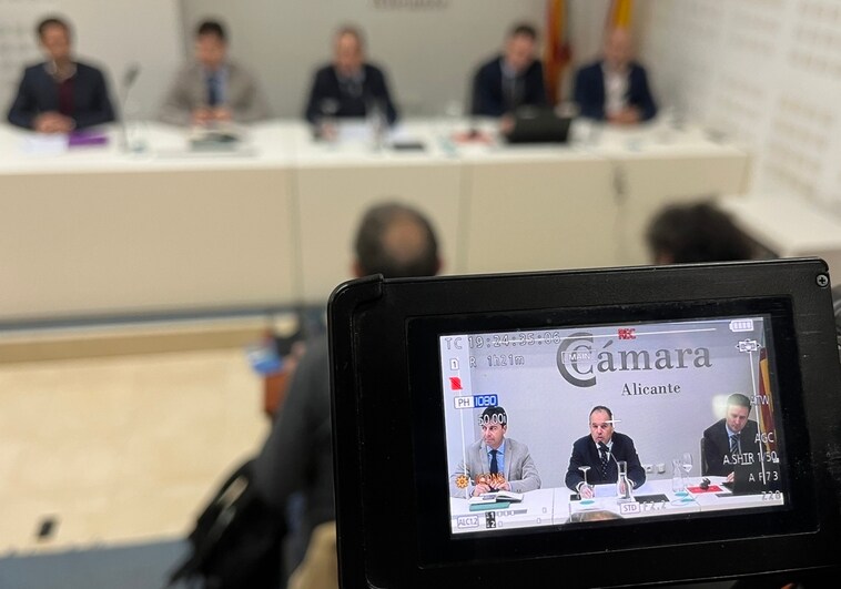 La Cámara de Comercio de Alicante y la Diputación crean una comunidad energética provincial con ahorros del 30% en la factura de la luz