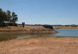 Las lluvias dejan sin efecto las obras de emergencia en los pantanos de Iznájar y Martín Gonzalo