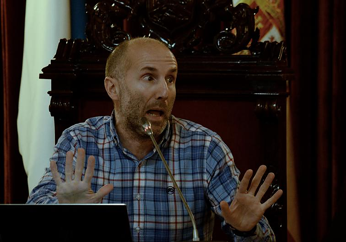 Pérez Jácome durante el pleno de este viernes