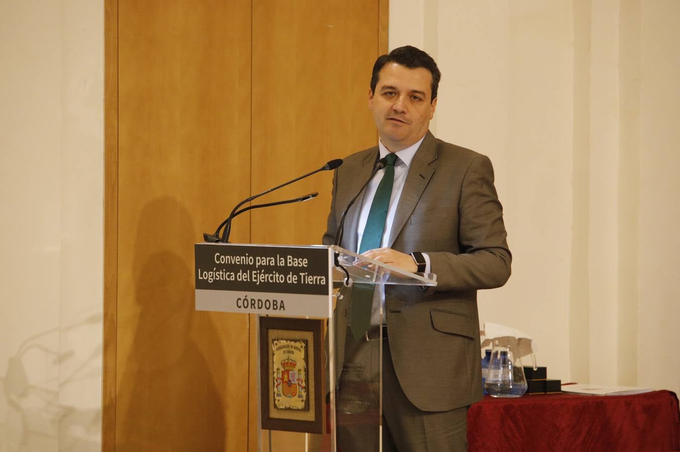 La firma de los convenios de la Base Logística de Córdoba, en imágenes