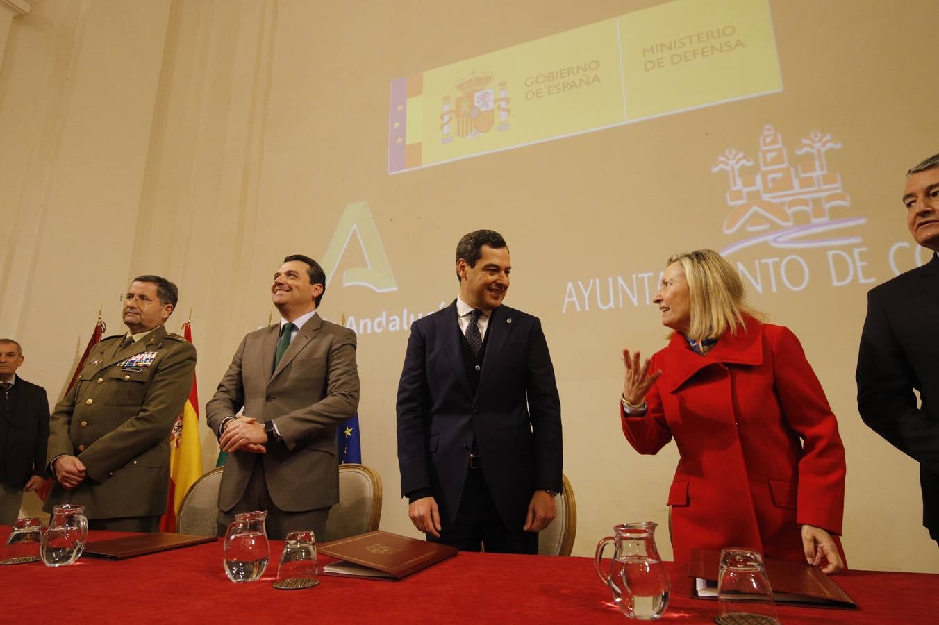 La firma de los convenios de la Base Logística de Córdoba, en imágenes