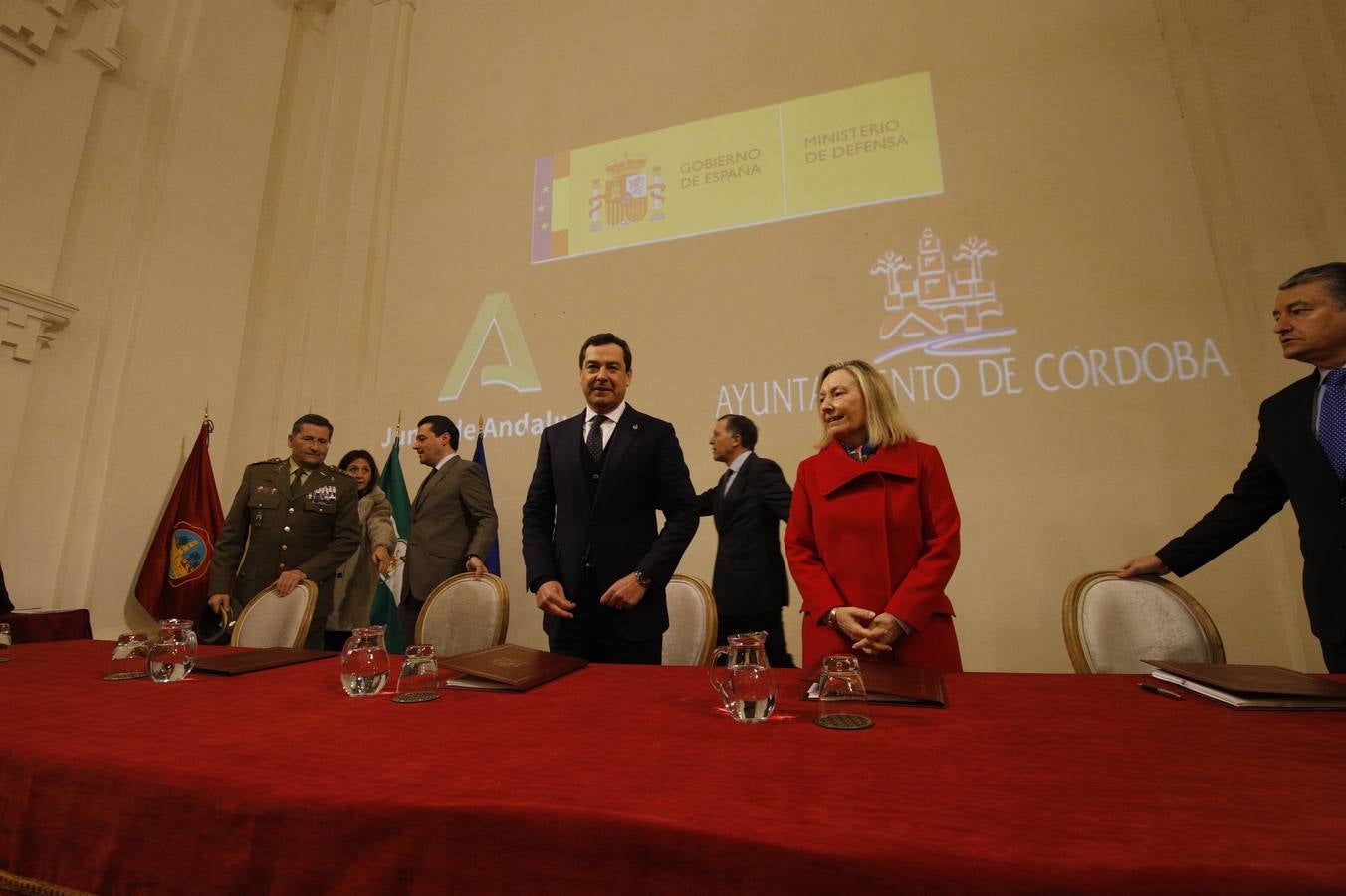 La firma de los convenios de la Base Logística de Córdoba, en imágenes