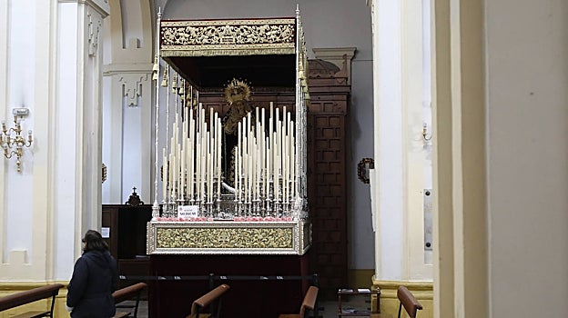 Paso de palio de María Santísima de la Caridad