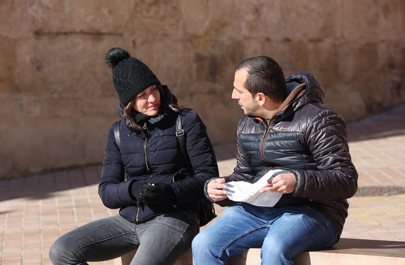 Un día de intenso frío en Córdoba, en imágenes