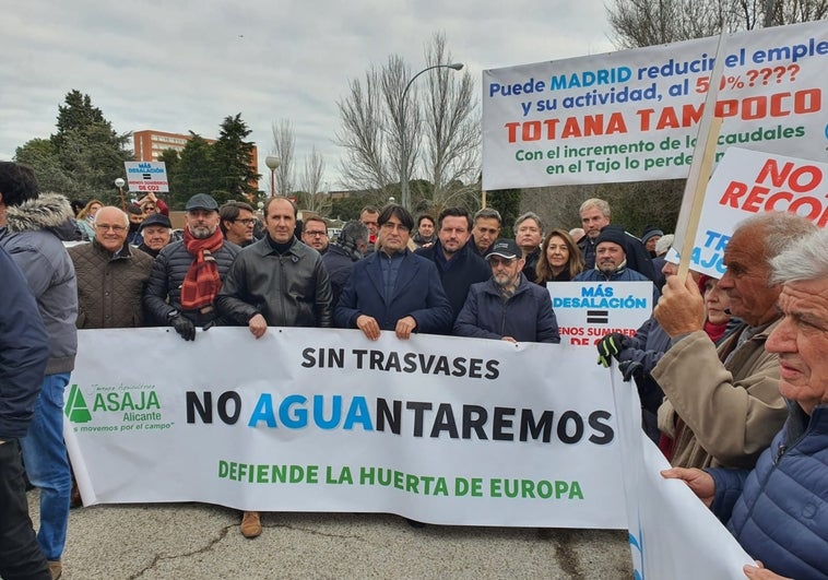 Mazón: «Sánchez y Puig destrozan el presente y futuro de miles de familias al recortar el Tajo-Segura por un capricho ideológico»