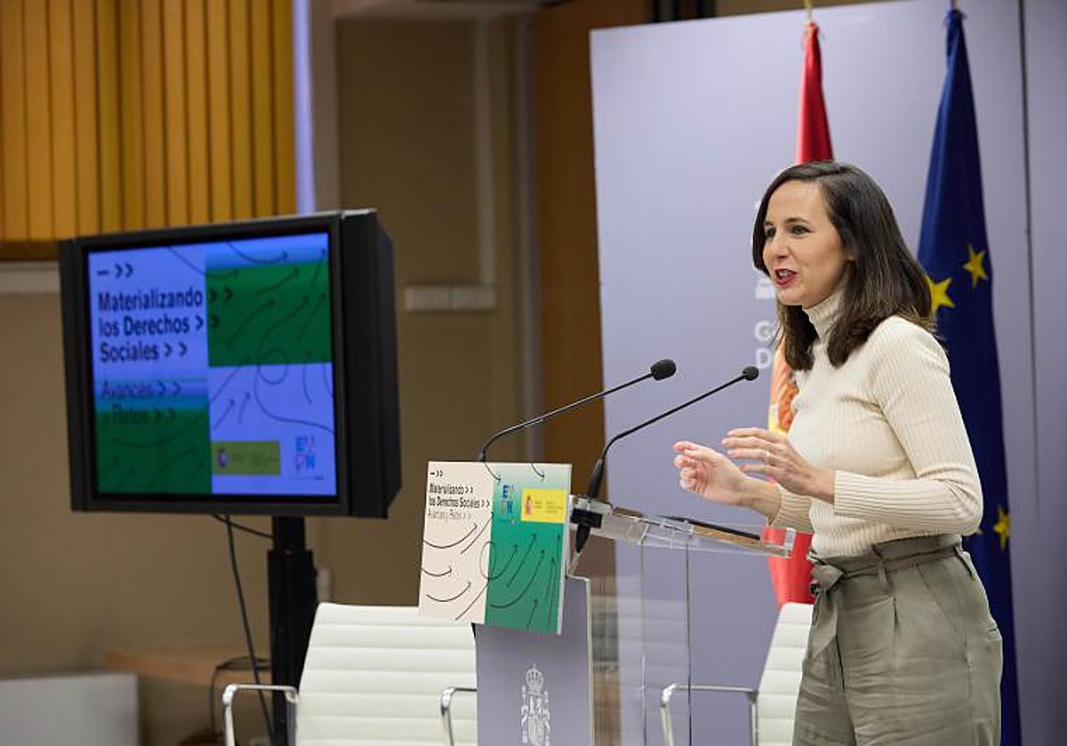 La ministra de Derechos Sociales, Ione Belarra, ha rechazado este lunes el envío de carros de combate Leopard a Ucrania porque considera que supondrá una mayor escalada bélica que prolongará la guerra