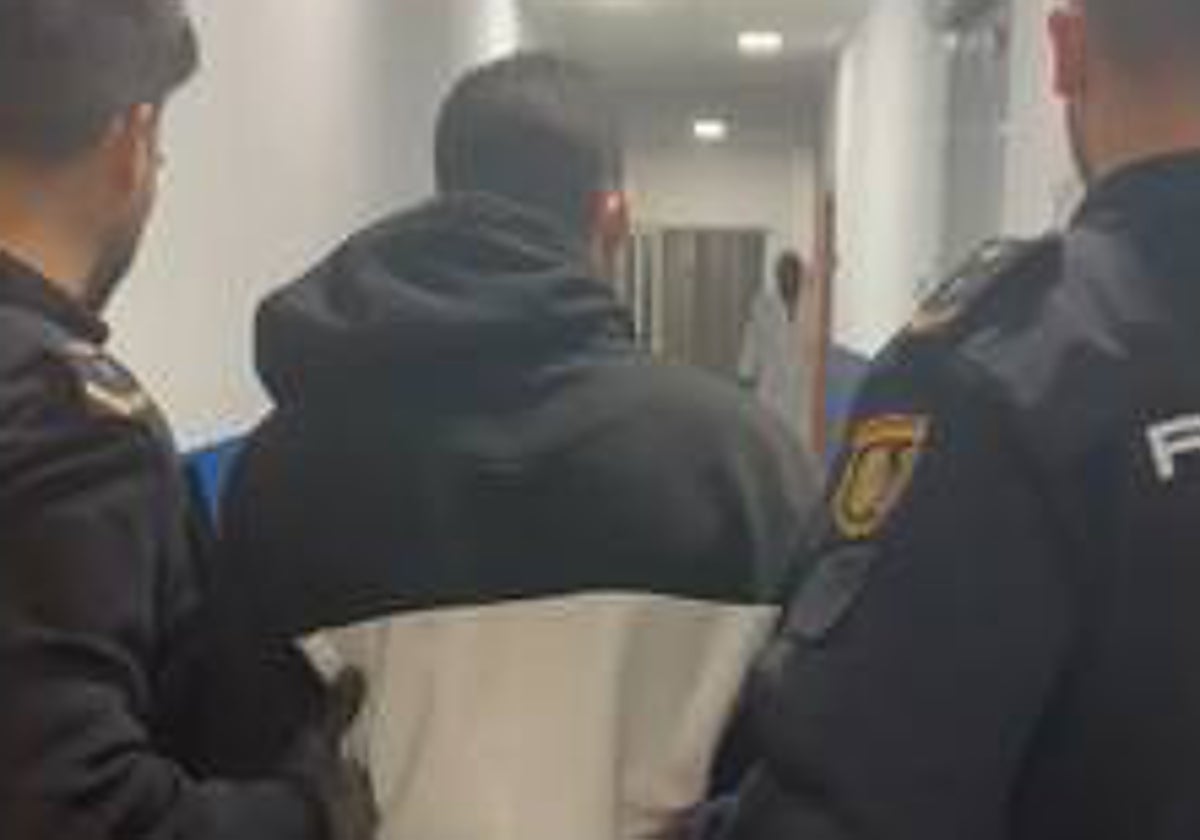 El detenido en Algeciras, en dependencias policiales