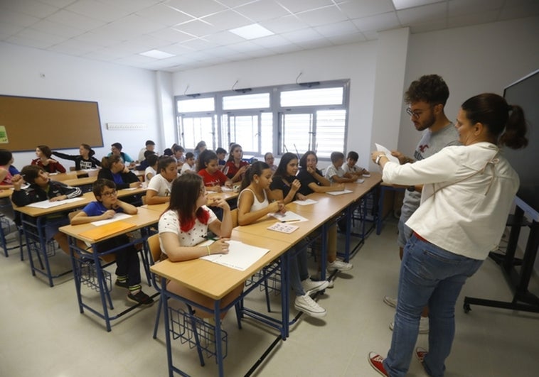 Acuerdo para la mejora de las condiciones laborales del profesorado  con el apoyo de ANPE y UGT