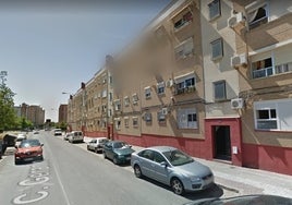 Un hombre se atrinchera en su casa de Huelva y amenaza con explotar una bomba