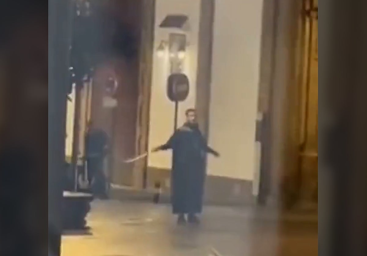 El vídeo completo del ataque que acabó con la vida del sacristán en Algeciras