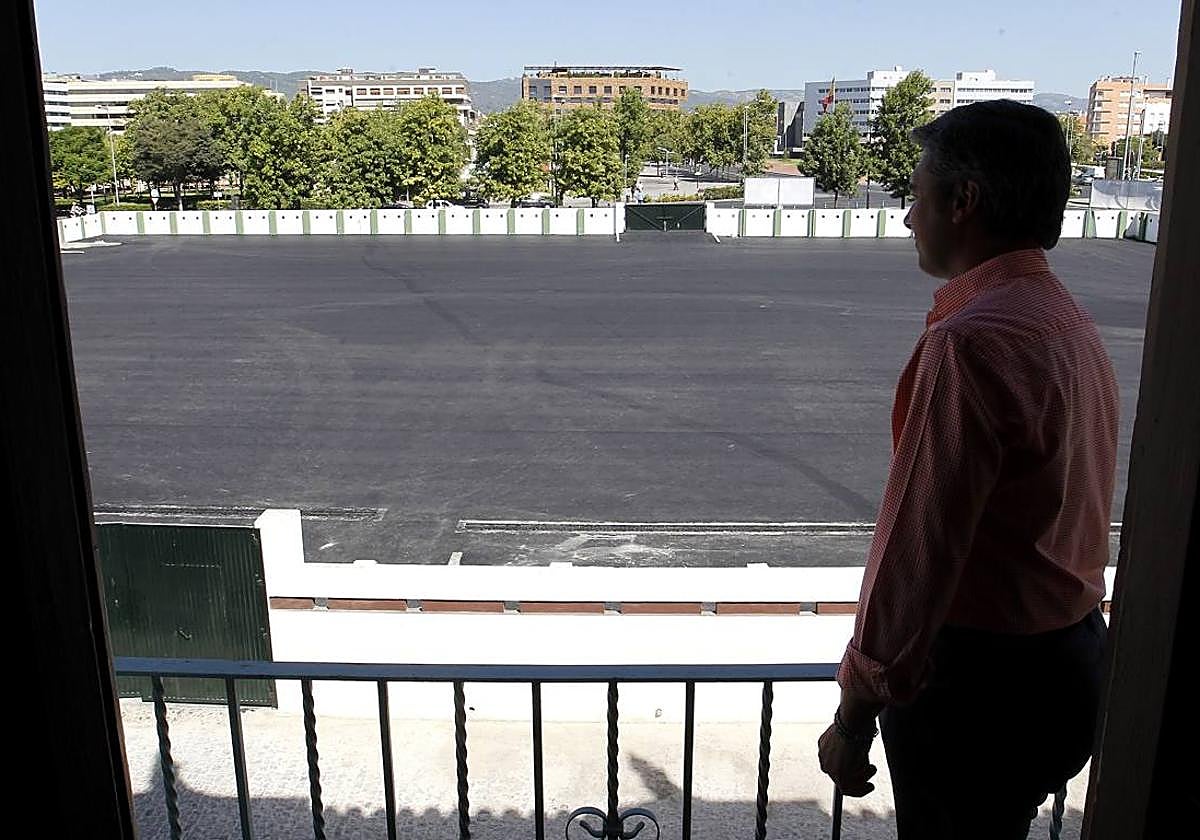 Panorámica de los terrenos del actual parking en superficie de la Diputación