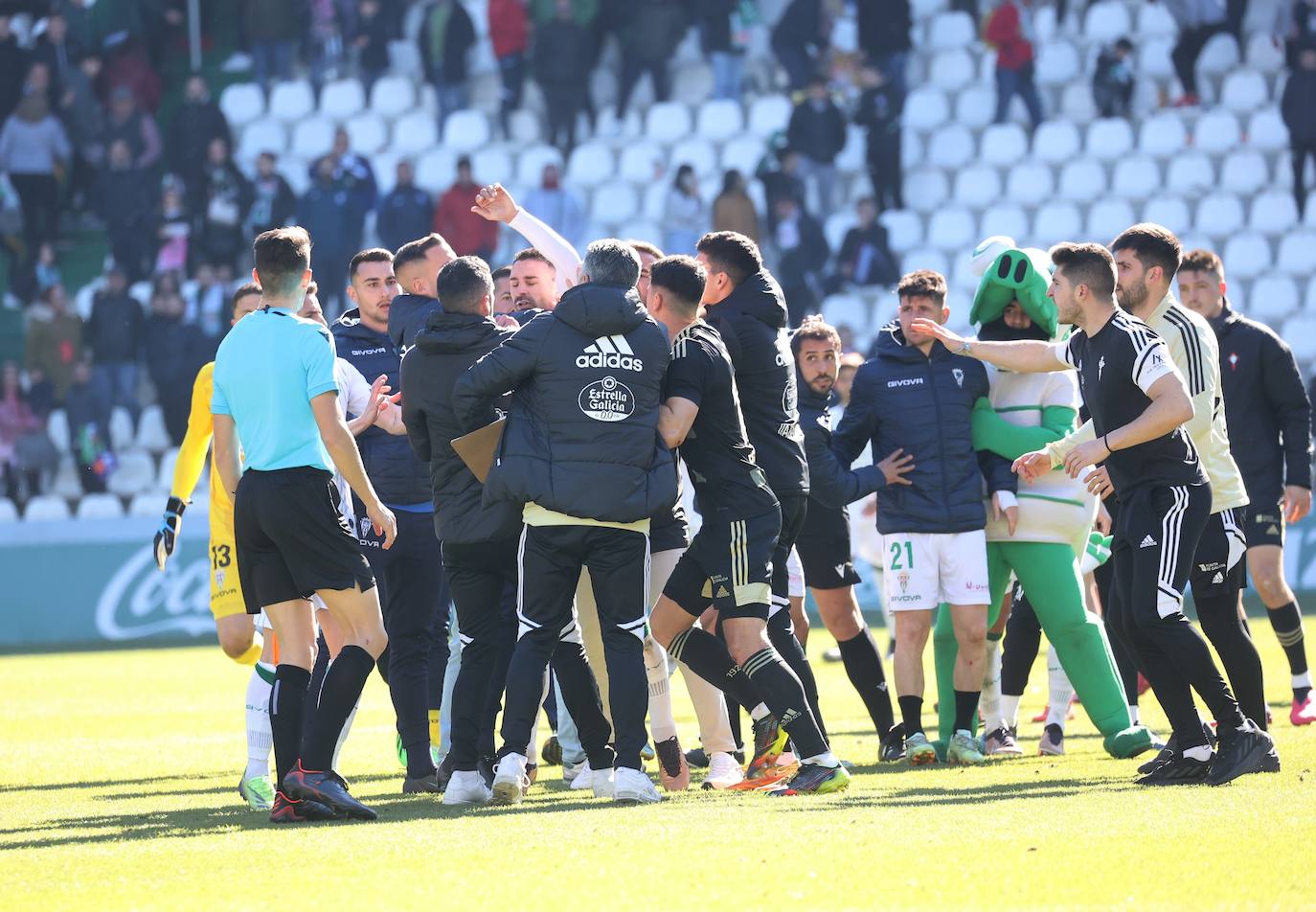El partido del Córdoba CF-Celta B, en imágenes