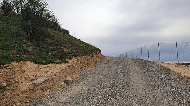 Imagen antes - Un terreno que servía de escombrera, el nuevo mirador de Montecarmelo