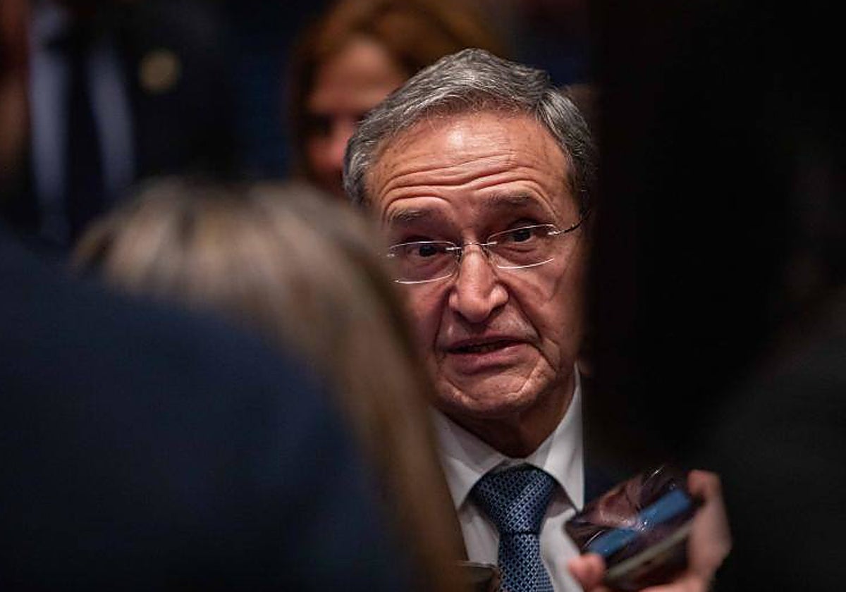 El presidente en funciones del Tribunal Supremo, Francisco Marín, durante el acto de entrega de despachos en Barcelona