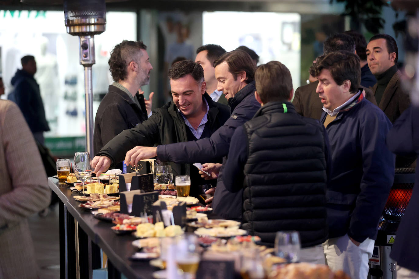 La brillante fiesta de estreno de Bar Silbon en Córdoba, en imágenes