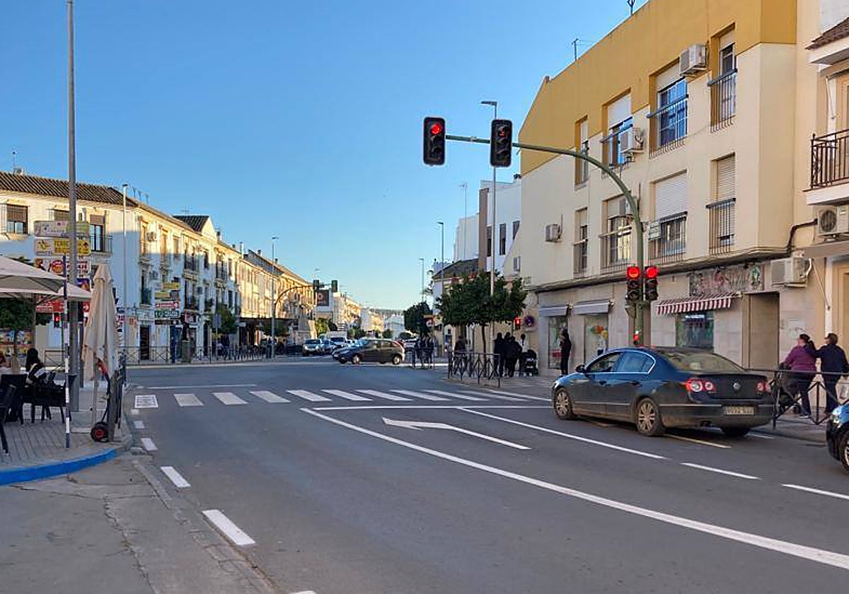Avenida de Santa Ana, una de las de mayor densidad de tráfico de Palma del Río