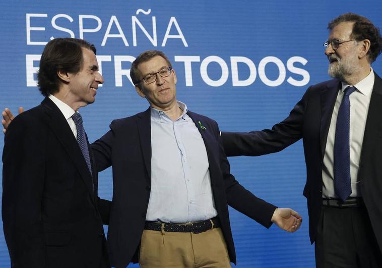Feijóo une a Aznar y Rajoy y cierra una herida abierta en el PP en un gesto de fortaleza