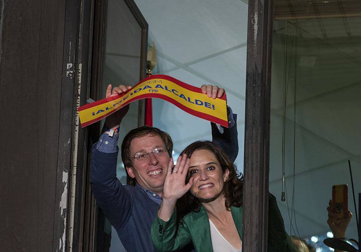 José Luis Martínez-Almeida e Isabel Díaz Ayuso