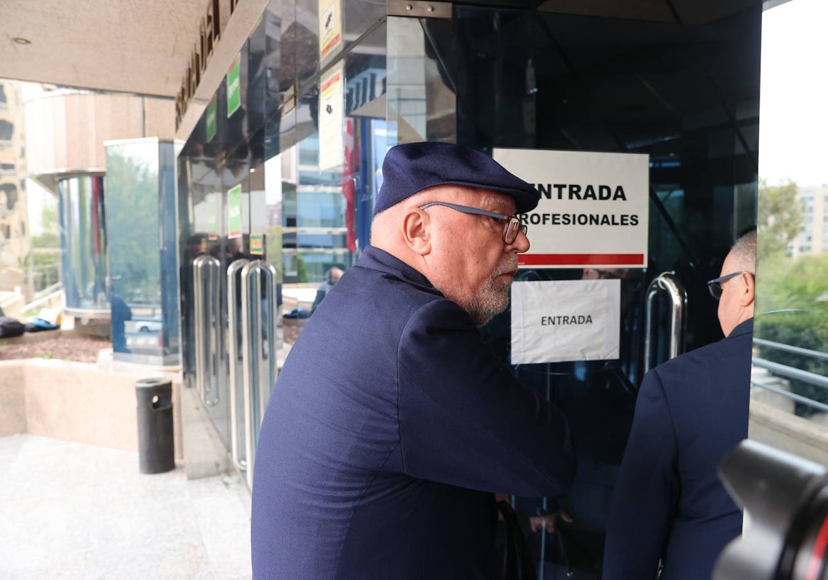 José Manuel Villarejo en una foto de archivo entrando a la Audiencia Provincial de Madrid