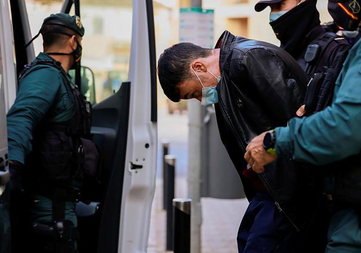 Pase a disposición judicial en los juzgados de Inca de uno de los 4 marroquíes, huidos de un avión con destino a Tunez, detenidos en noviembre de 2021